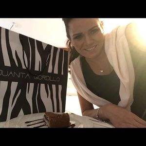 Meet your Posher, Maribel